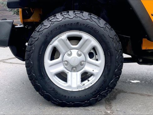 Used 2012 Jeep Wrangler Sport AWD/4WD image 9