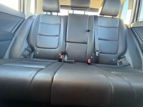 Used 2016 Volkswagen Tiguan S image 30