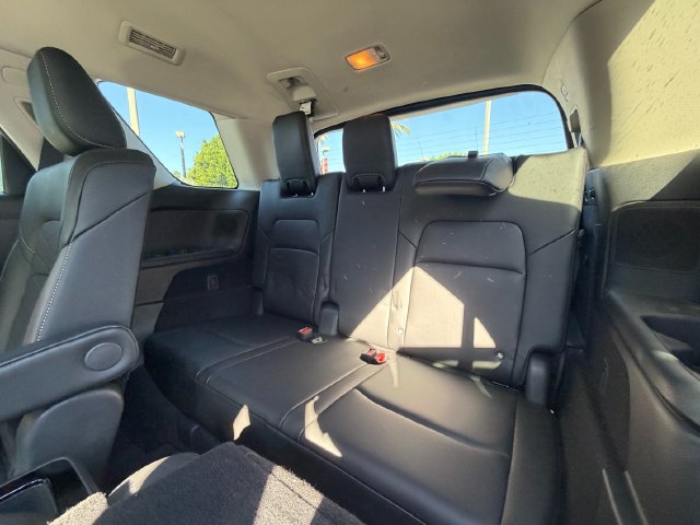 Used 2024 Nissan Pathfinder Platinum AWD/4WD image 39