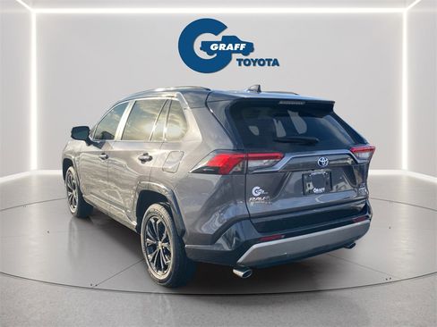 Used 2022 Toyota RAV4 XSE w/ XSE Grade Weather Package image 5