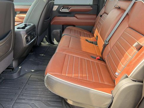 Used 2024 GMC Sierra 2500 Denali Ultimate AWD/4WD image 24