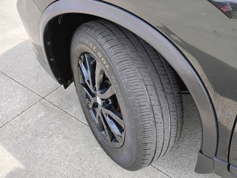 Used 2017 Nissan Rogue SV w/ Midnight Edition Package image 24