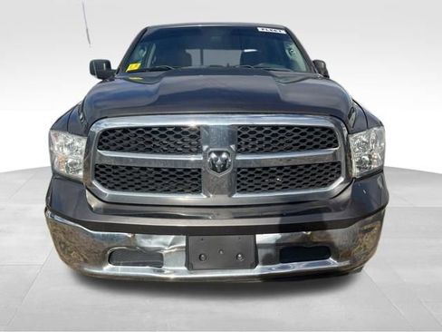 Used 2019 RAM 1500 Classic SLT w/ Luxury Group AWD/4WD image 2