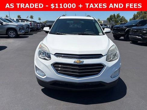 Used 2017 Chevrolet Equinox LT w/ Convenience Package FWD image 2