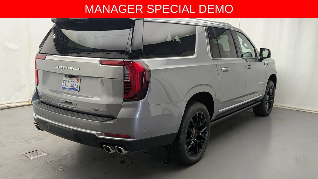Used 2026 GMC Yukon XL Denali w/ Denali Reserve Package AWD/4WD image 7
