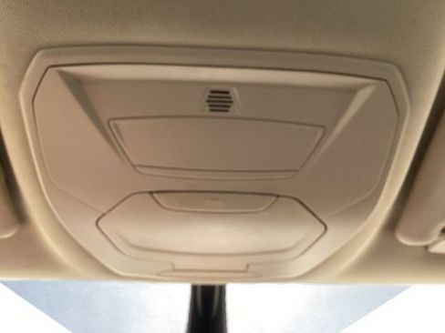 Used 2017 Ford C-MAX Energi Titanium image 25