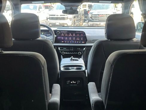 New 2026 Chevrolet Traverse LT image 9