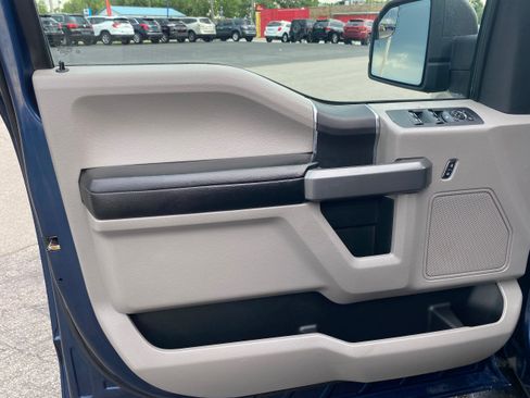 Used 2016 Ford F150 XLT w/ Equipment Group 301A Mid AWD/4WD image 9