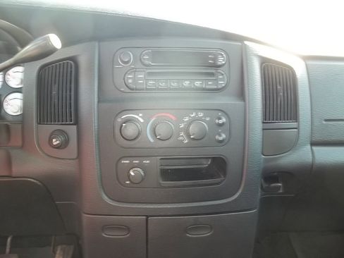 Used 2005 Dodge Ram 1500 Truck SLT w/ Trailer Tow Group image 9