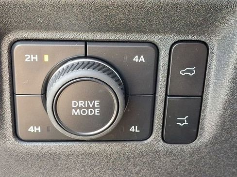 Used 2025 Ford Expedition Platinum w/ Stealth Appearance Package image 23