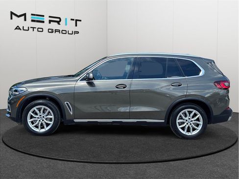 Used 2022 BMW X5 xDrive40i w/ Premium Package AWD/4WD image 5