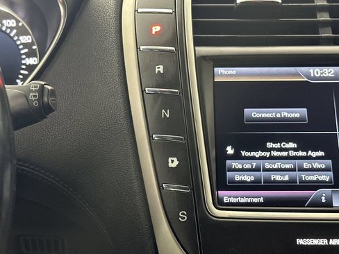 Used 2016 Lincoln MKX Reserve w/ Technology Package AWD/4WD image 20