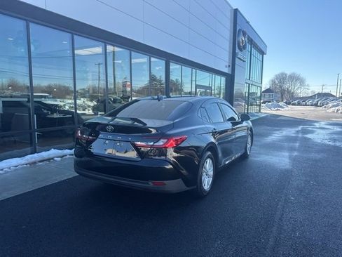 Used 2026 Toyota Camry LE w/ Convenience Package image 3