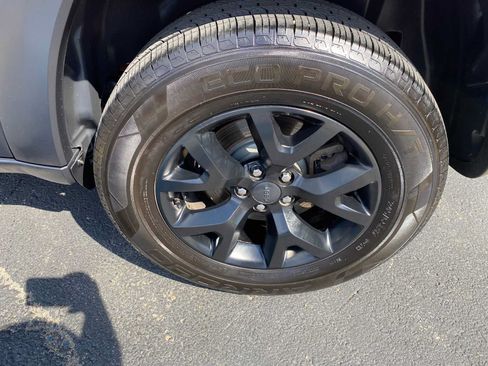 Used 2018 Jeep Cherokee Trailhawk w/ Comfort/Convenience Group AWD/4WD image 43