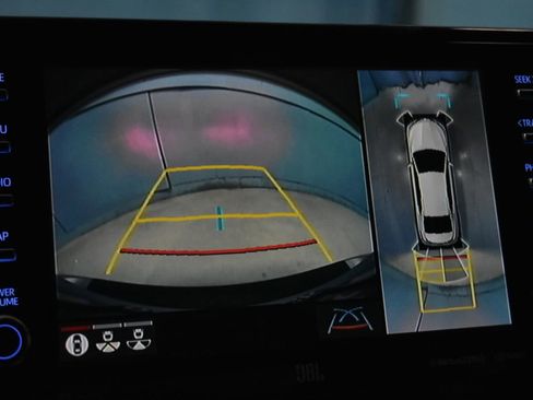 Used 2023 Toyota Camry XSE image 11