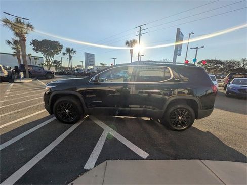 Used 2018 GMC Acadia SLT image 6
