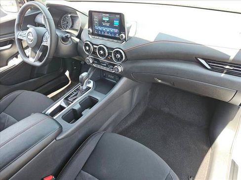 Used 2025 Nissan Sentra SR FWD image 22
