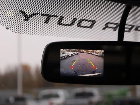 Used 2011 Ford F350 XLT w/ XLT Premium Pkg image 17