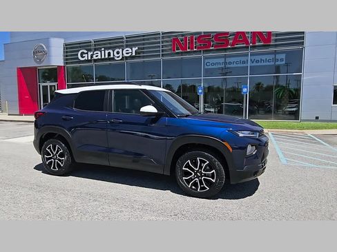 Used 2022 Chevrolet TrailBlazer ACTIV w/ Sun and Liftgate Package AWD/4WD image 37