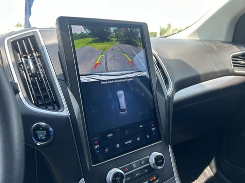 Certified 2024 Ford Edge SEL AWD/4WD image 23