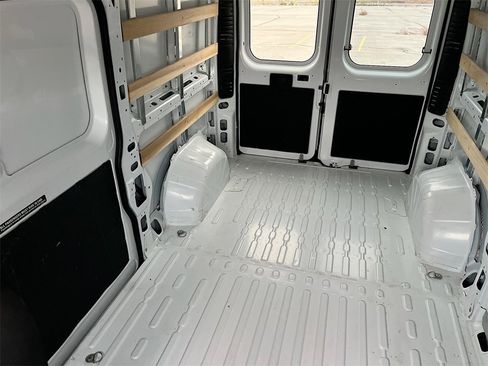 Used 2025 RAM ProMaster 2500 w/ U-Haul Equipment Group image 23