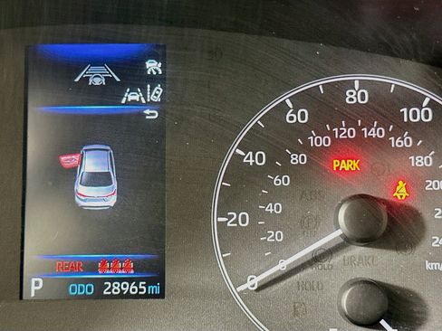 Used 2025 Toyota Corolla LE FWD image 18