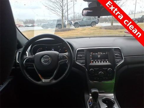 Used 2018 Jeep Grand Cherokee Laredo image 10