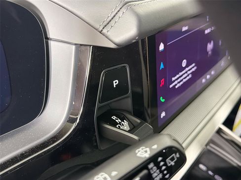 Certified 2026 Porsche Cayenne AWD/4WD image 33