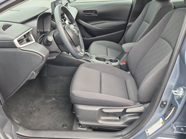 Used 2025 Toyota Corolla LE w/ LE Premium Package FWD image 9