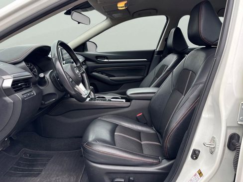 Used 2023 Nissan Altima 2.5 SR image 14