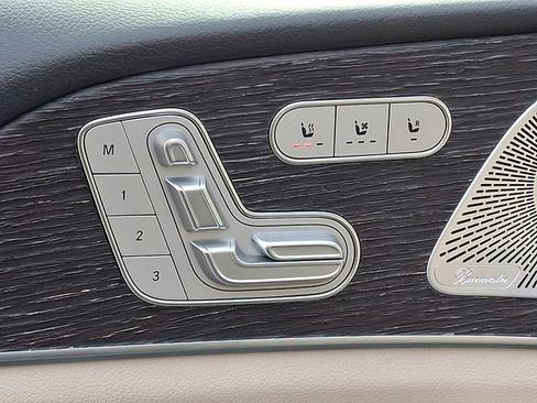 Used 2020 Mercedes-Benz GLS 450 4MATIC image 30