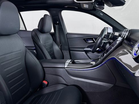 Certified 2023 Mercedes-Benz GLC 300 4MATIC w/ Pinnacle Trim Package image 7