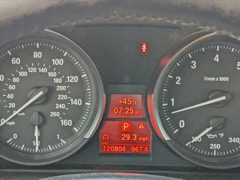 Used 2011 BMW Z4 sDrive30i image 10