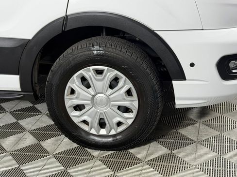 Used 2024 Ford Transit 350 XLT image 12