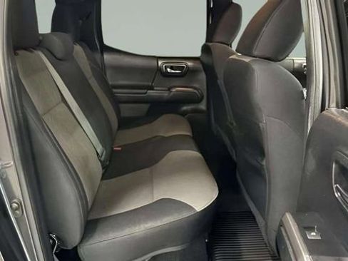 Used 2023 Toyota Tacoma TRD Sport image 29