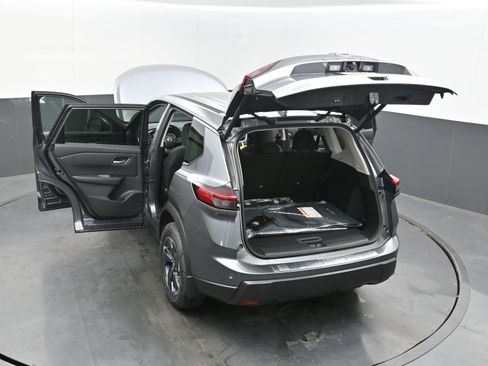 New 2026 Nissan Rogue SV image 42