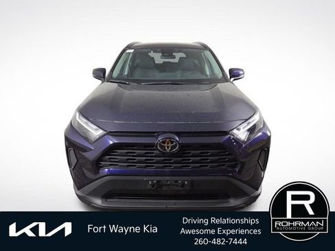 Used 2025 Toyota RAV4 XLE AWD/4WD image 3