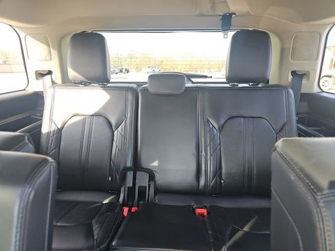 Used 2021 Ford Expedition Platinum image 34