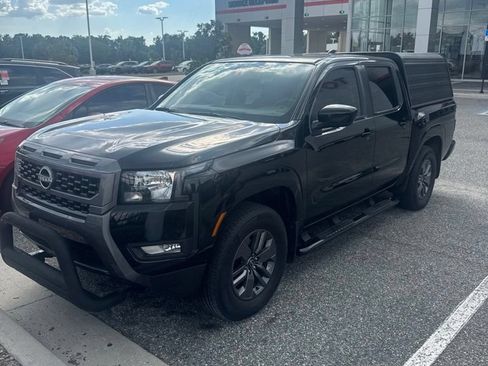 Used 2025 Nissan Frontier SV w/ SV Convenience Package RWD image 1