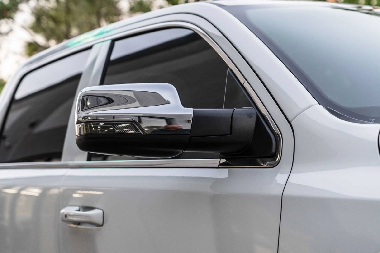 Used 2023 RAM 1500 Limited w/ Body Color Bumper Group AWD/4WD image 17