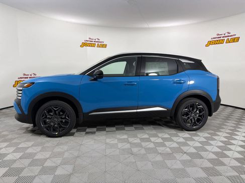 New 2026 Nissan Kicks SR w/ SR Premium Package image 2