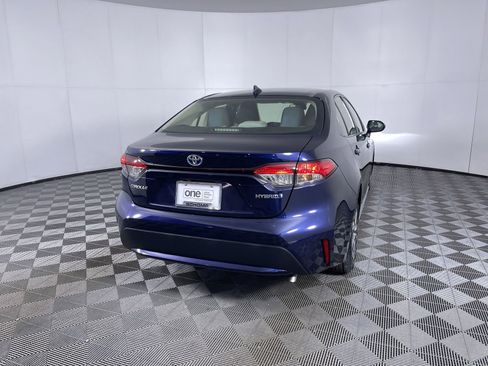 Used 2021 Toyota Corolla LE image 22