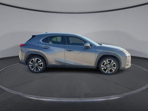 Used 2021 Lexus UX 250h w/ Accessory Package (Z2) AWD/4WD image 9