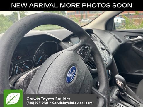 Used 2018 Ford Focus SE FWD image 11
