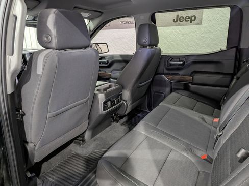 Used 2020 GMC Sierra 1500 Elevation w/ Elevation Value Package image 13