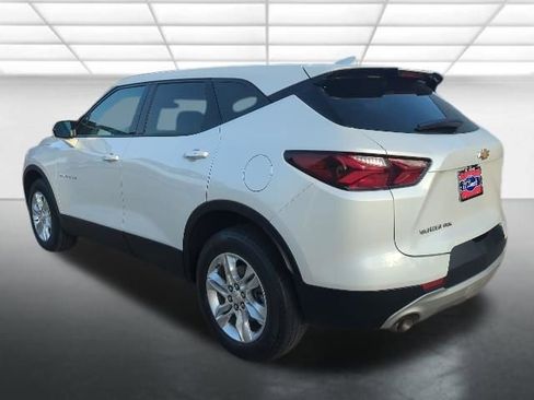 Used 2021 Chevrolet Blazer LT image 2