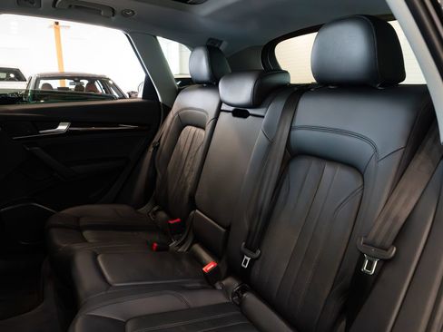 Used 2018 Audi Q5 2.0T Premium Plus w/ Premium Plus Package AWD/4WD image 20