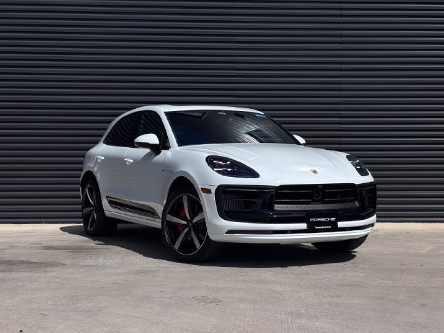 Certified 2025 Porsche Macan S AWD/4WD image 9