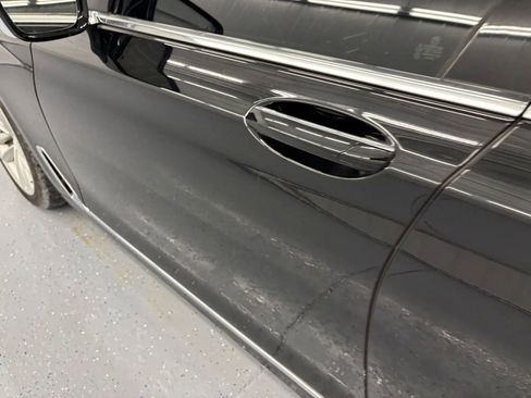 Used 2018 BMW 750i xDrive AWD/4WD image 21