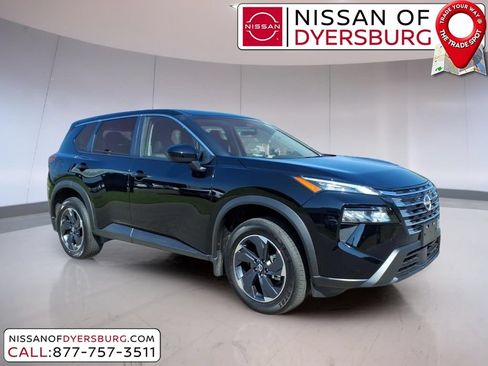 Used 2025 Nissan Rogue SV FWD image 1